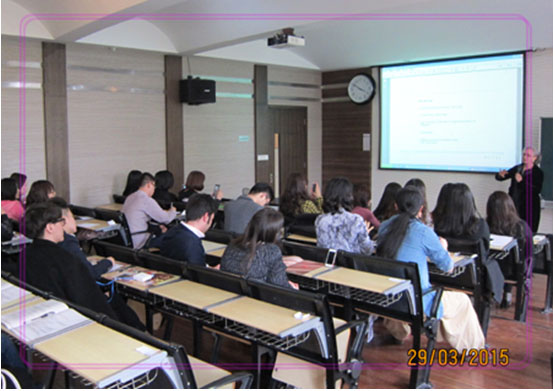 上海戏剧学院中外合作本科班4.jpg