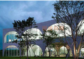 日本东京艺术大学图书馆